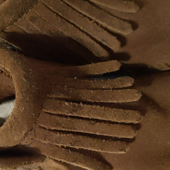 Minnetonka sanrio hello kitty girls moccasins - Picture 7 of 11